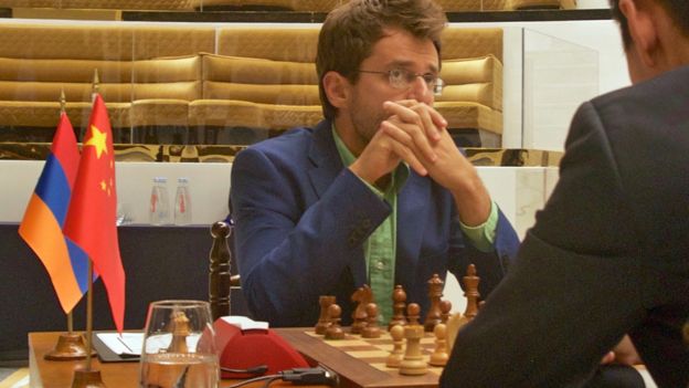 London, UK. 15th December 2018. Chess grandmasters Fabiano Caruana, (US)  world #2 Levon Aronian (Armenia), world #6 playing for the Third and Fourth  place in the final of the Chess Classics been