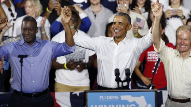 Eski ABD Başkanı Barack Obama, Demokrat adaylara destek için "sahaya indi".