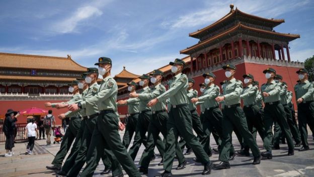 两会开幕前，北京加强安保。
