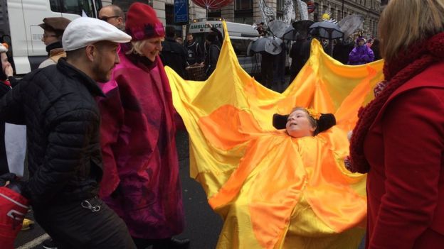 London new year's day parade 01/01/13 London New Year's Parade: Thousands take part - BBC News