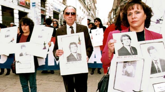 Familiares de las víctimas del gobierno de facto de García Meza