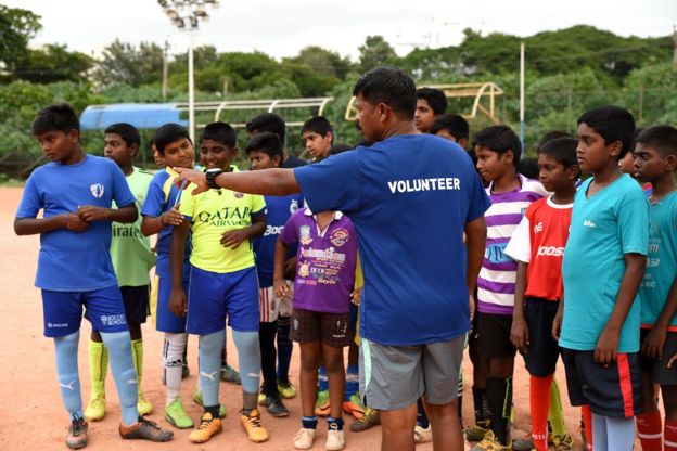 பெங்களூரில் தமிழர்களின் கால்பந்து சாம்ராஜ்யம் உருவான கதை