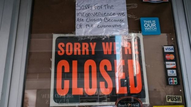 "Sentimos los inconvenientes, cerramos por el coronavirus"... la actividad comercial en el país está bajo mínimos. Foto: Reuters.