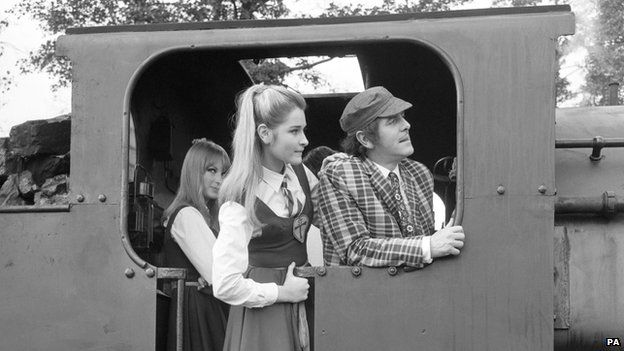 George Cole with Portland Mason in The Great St. Trinian"s Train Robbery