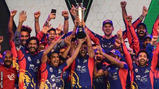 Karachi Kings celebrate winning the 2020 edition of the Pakistan Super League