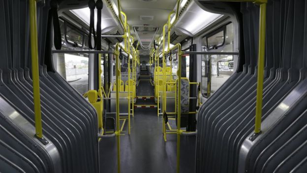 Interior de um ônibus