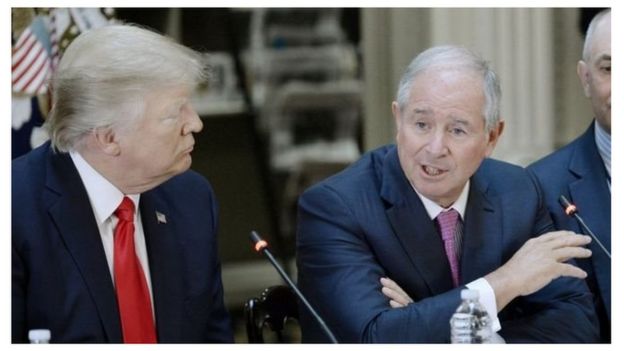 Maalqabeen Stephen Schwarzman iyo Madaxwayne Trump