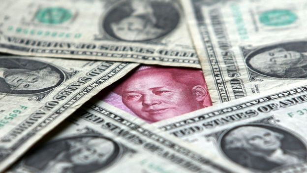 Dólaes y yuanes
