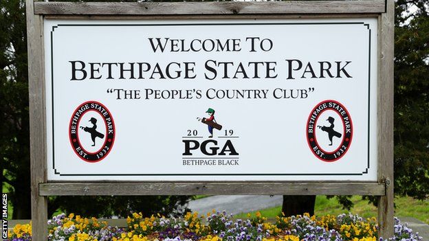 Welcoming sign at Bethpage Black