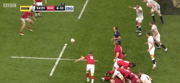 Kruis gives away penalty