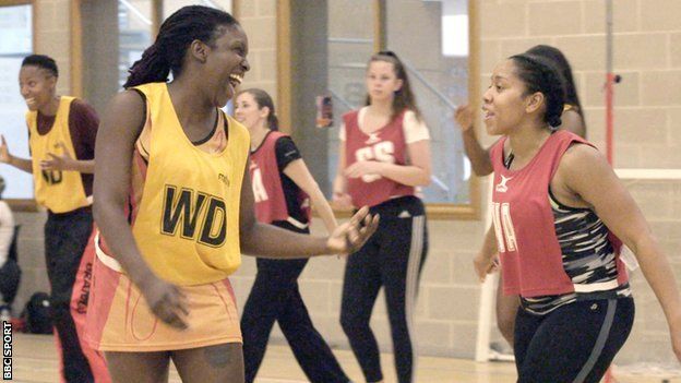 Players from Bran Nu netball club having fun on the court