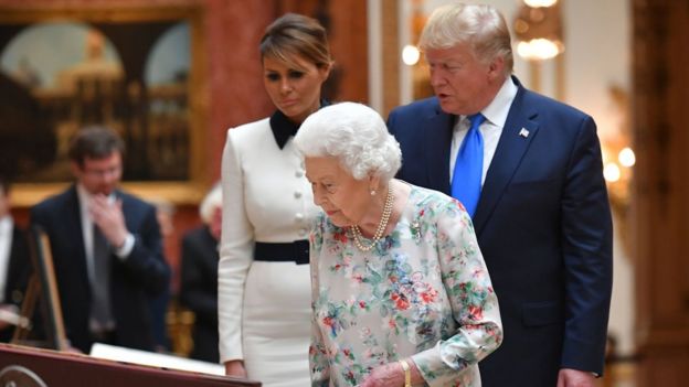 The Queen shows the Royal Collection to the US President and First Lady