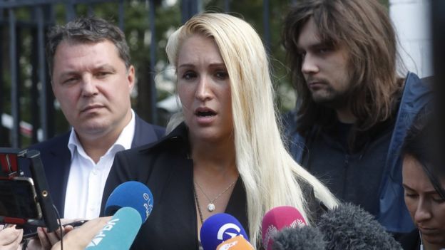 Anastasia Vassilieva speaking outside Hospital #64 in Moscow