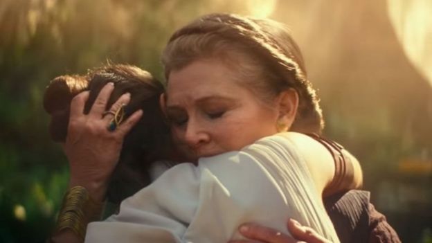 Putri Leia memeluk Rey