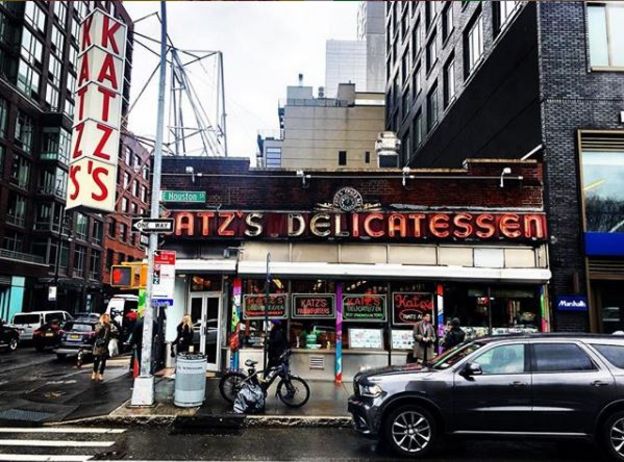Restaurante Katz's Deli em Nova York