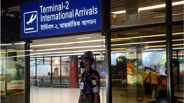 বাংলাদেশ সম্প্রতি ইউরোপের সাথে সব ধরণের বিমান যোগাযোগ বন্ধ ঘোষণা করলেও যুক্তরাজ্যের সাথে যোগাযোগ অব্যহত রাখার ঘোষণা দিয়েছিল।