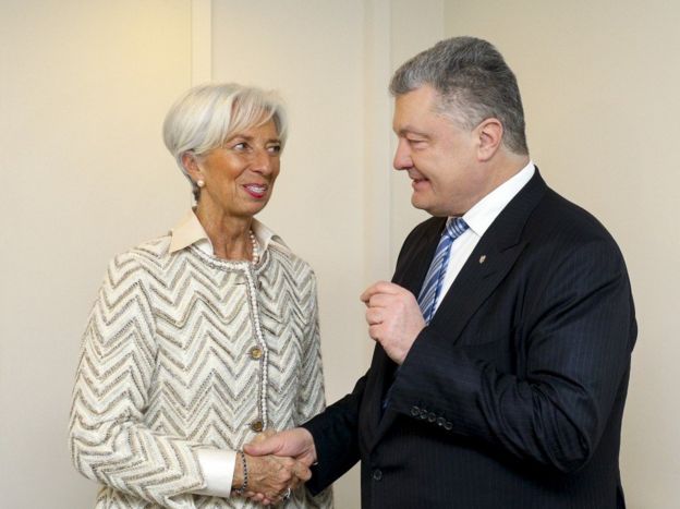 Керівник МВФ Крістін Лаґард і президент Петро Порошенко поговорили у Давосі про пришвидшення реформ