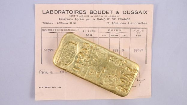 Image shows one of the discovered gold bars