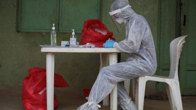 Nigerian doctors have been urging the government to provide enough protective gear