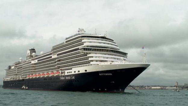 'Biggest' cruise liner yet docks in Plymouth Sound - BBC News