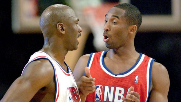 Michael Jordan y Kobe Bryant en un partido de las estrellas