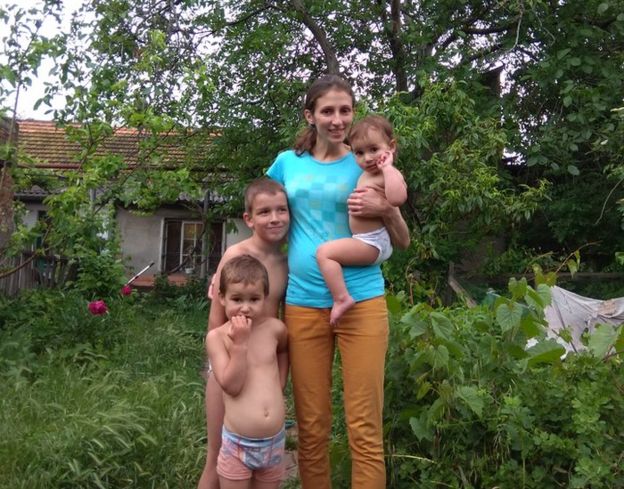 Veronika Sidorenko e os filhos