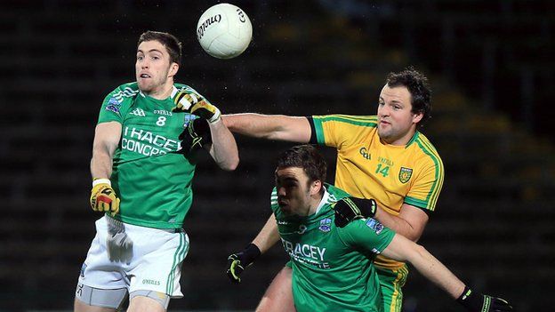 Donegal's Michael Murphy battles with Fermanagh duo Eoin Donnelly and Conal Jones