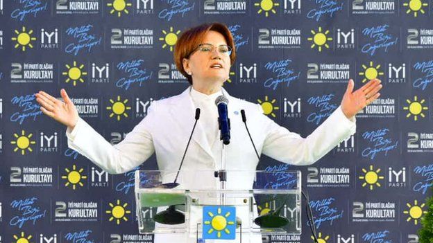 Meral Akşener tek aday olduğu İYİ Parti kurultayında Genel Başkan seçildi: ‘Türkiye’yi yeniden ayağa kaldıracağız’