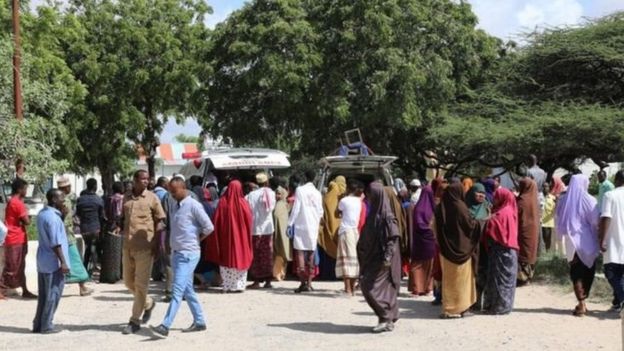 Dhaawacyada iyo meydadka ayaa la geeyay isbitaalka Madina