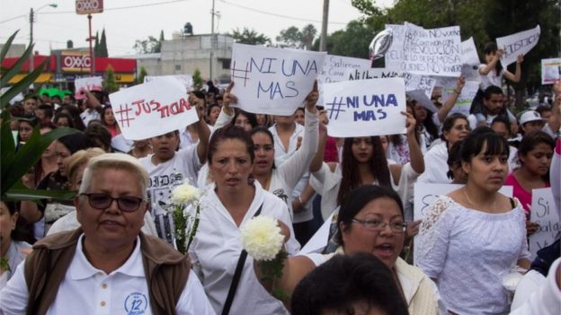 Protesta en Ecatepec en contra de los feminicidios.