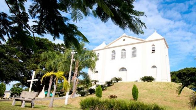 Igreja localizada na cidade de Pescaria Brava
