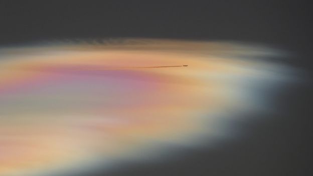 Rare Mother Of Pearl Cloud Spotted In Scotland Bbc News