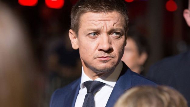 Джереми Реннер