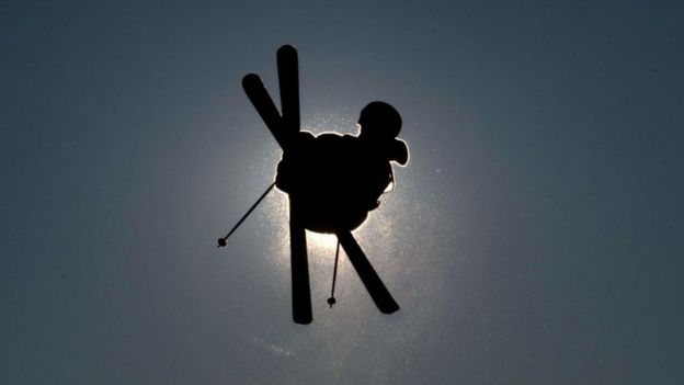 Лыжник в полёте