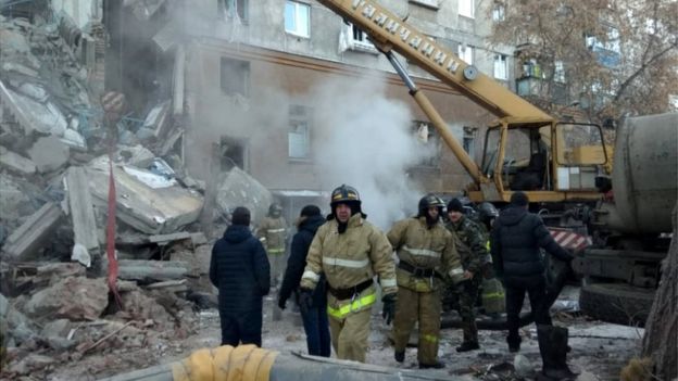 Devastated block of flats in Magnitogorsk, 31 Dec 18