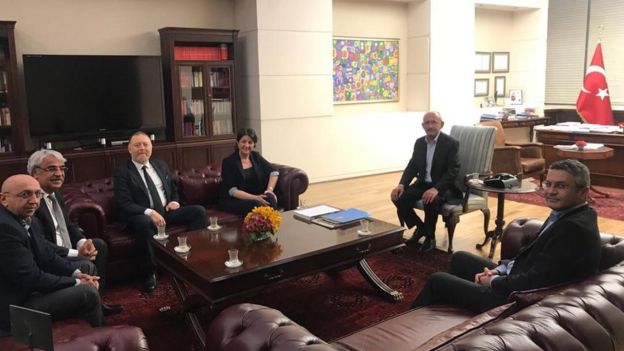 HDP'li eş başkanlar ve bazı vekiller, cenazede uğradığı saldırı sonrası Kılıçdaroğlu'nu ziyaret etmişti