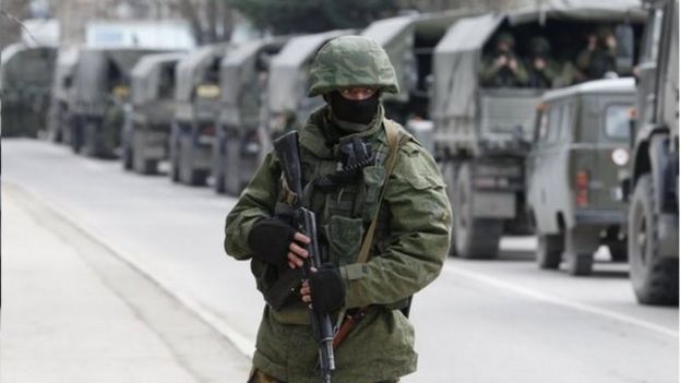 许多人担心俄罗斯会像2014年兼并克里米亚那样派遣"小绿人"（特种部队）帮助白俄罗斯解决内部动荡