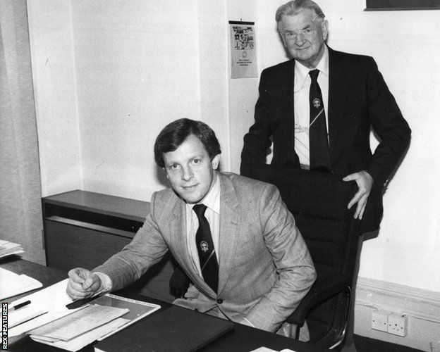 Gordon Taylor succeeds Cliff Lloyd as the head of the PFA in November 1981
