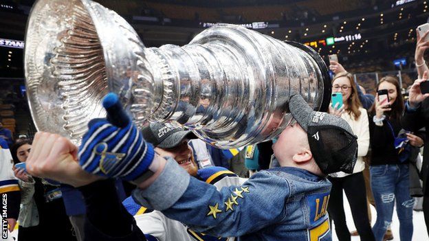 St louis blues store stanley cup jacket