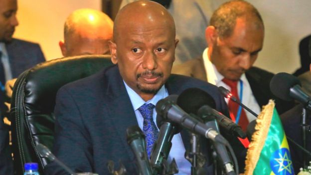 የውሃ መስኖ እና ኢነርጂ ሚንስትሩ ዶ/ር ኢ/ር ስለሺ በቀለ በግድቡ ዙሪያ ለመራደር በካርቱም ሱዳን ታህሳስ 11 በተከናኙበት ወቅት