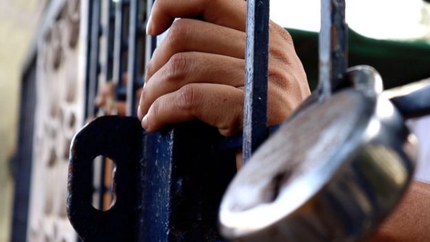 வாழ்க்கையை புரட்டிப்போட்ட போதைப்பொருள் பழக்கம்; மீண்டவர்களின் திகைக்கவைக்கும் கதை