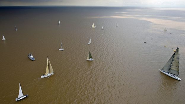 Río de la Plata y barcos.