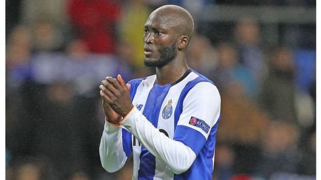Manchester City na Paris Saint-Germain zitapambana kumsajili kiungo wa Porto Danilo Pereira. (A Bola)