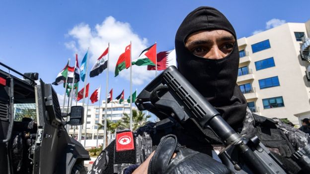 تونس به عنوان رئیس‌ دوره‌ای اتحادیه عرب، میزبانی نشست سران این اتحادیه را بر عهده دارد