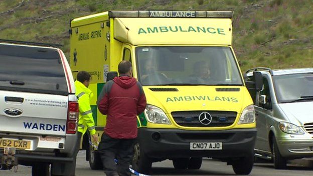 Ambulance in Brecon Beacons following lightning strikes