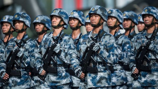 解放軍士兵列隊