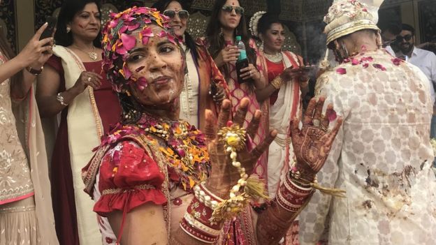 Vidhi celebra su boda en India