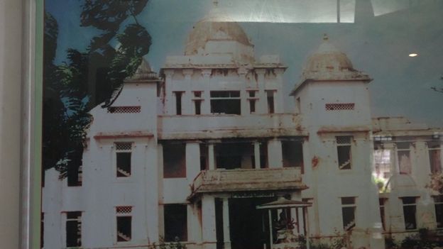 யாழ் நூலகம்