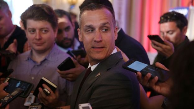 Corey Lewandowski, meneja wa zamani wa kampeni wa Trump alionekana akiondoka White House Jumatatu