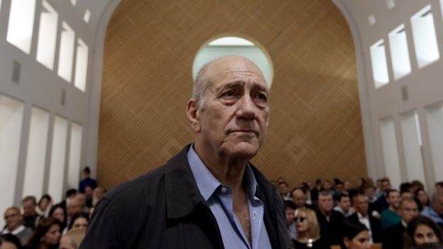 Former Israeli prime minister Ehud Olmert is seen in the court room as he waits for the judges at the Supreme Court in Jerusalem on 29 December 2015